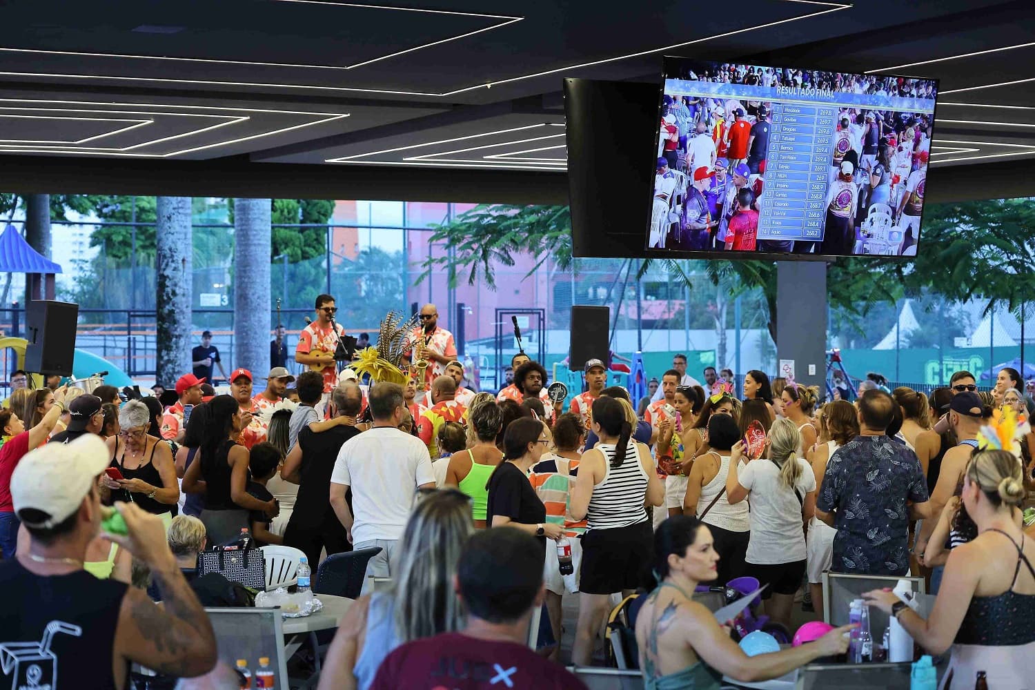 Clube de Campo de Mogi apresenta Happy Hour