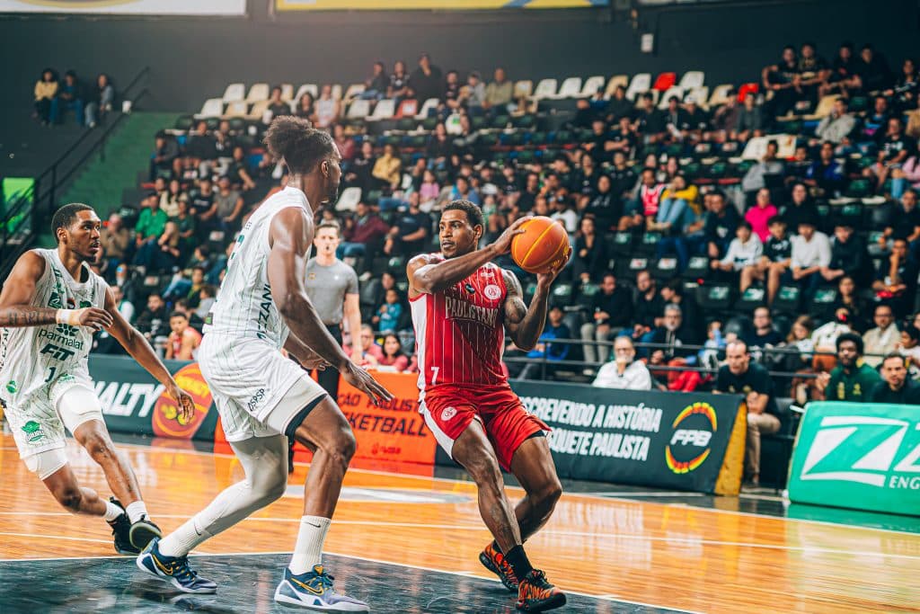 Bauru Basket é eliminado pelo Paulistano