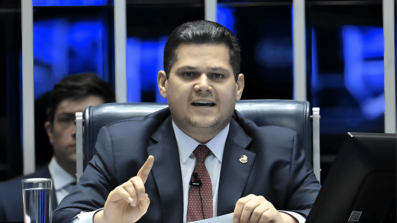 Pressão sobre Alcolumbre cresce no Senado