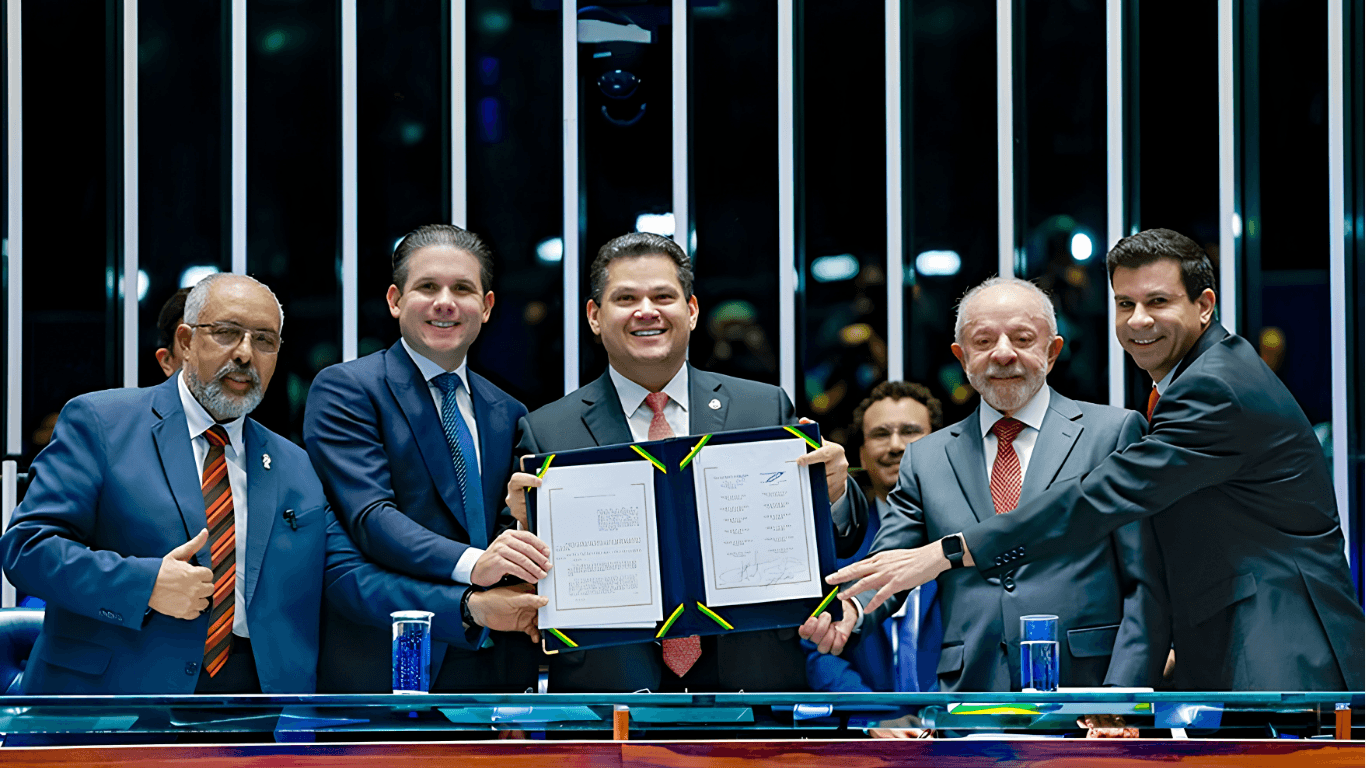 Congresso promulga fim da escala 6x1: PEC reduz jornada para 40 horas semanais