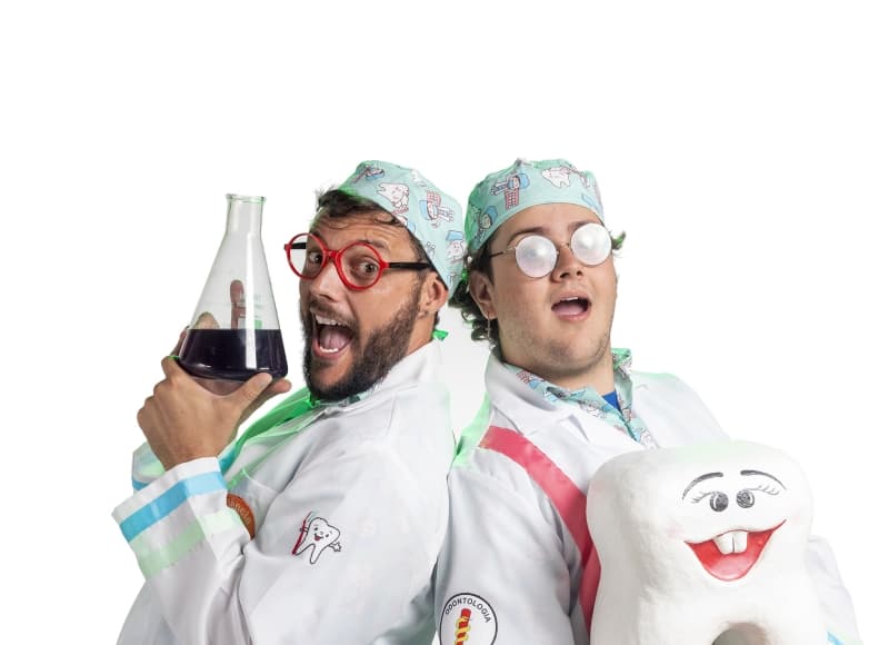 Peça teatral leva educação sobre saúde bucal a escolas municipais de Vinhedo
