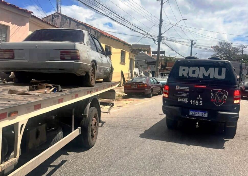 Veículo furtado é encontrado abandonado durante patrulhamento da GCM