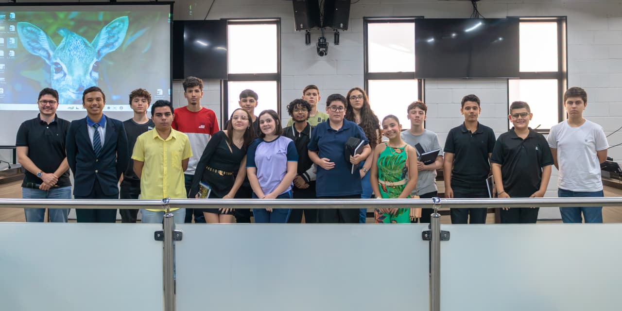 Vereadores juniores de Limeira participam de oficina sobre processo legislativo