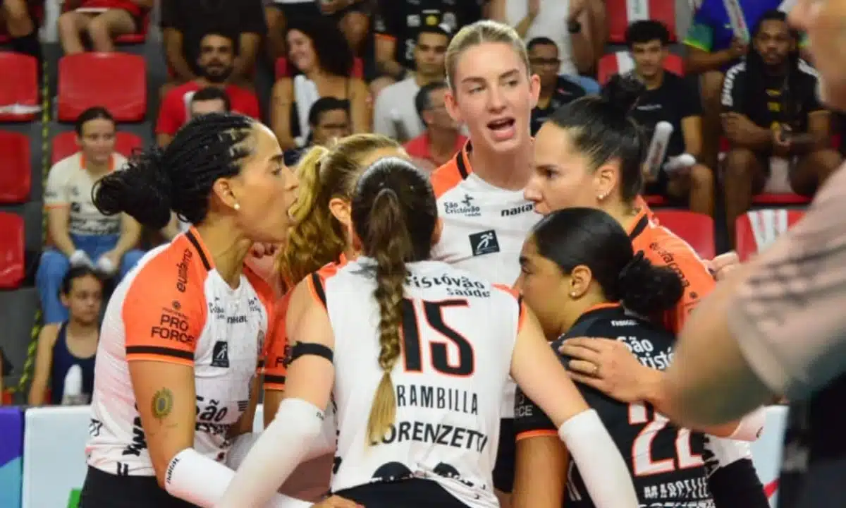 Osasco mantém invencibilidade na Superliga Feminina